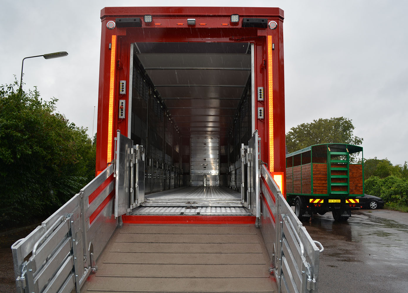 Traileren har tre dæk