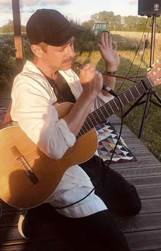 Tomas Høffding koncert på terassen